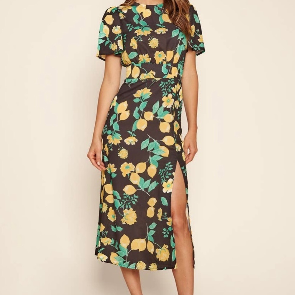 Chic Yellow and Blue Midi Dress